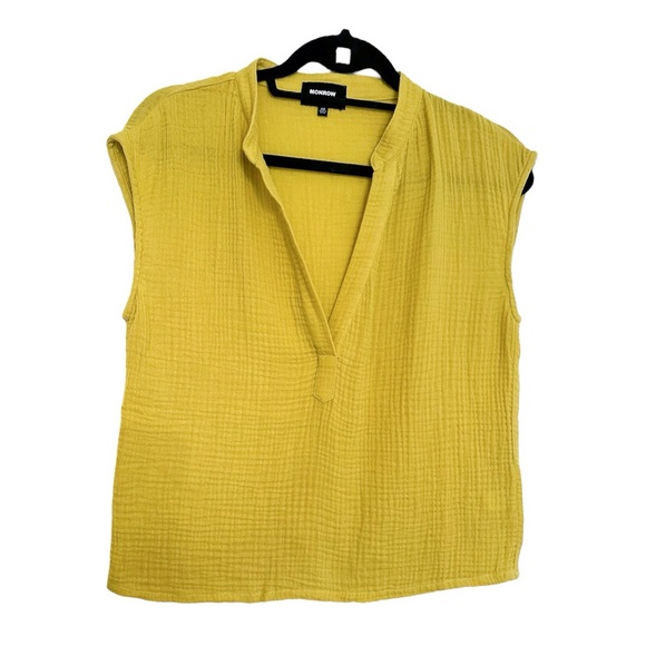 Monrow Gauze Sleeveless Top in Color “Avacado” Size X-Small - Picture 5 of 8